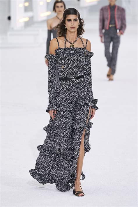 chanel c21|Chanel spring 2021 runway.